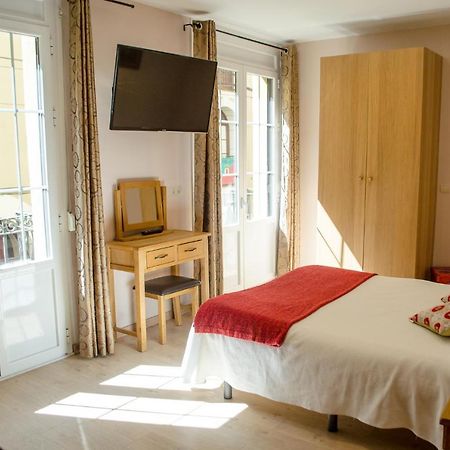 Hotel Jaqués Jaca Extérieur photo